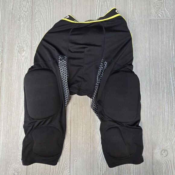 McDavid Rival Integrated 7 Pad Hard Shell Football Girdle Black Size Extra Large - Picture 1 of 4